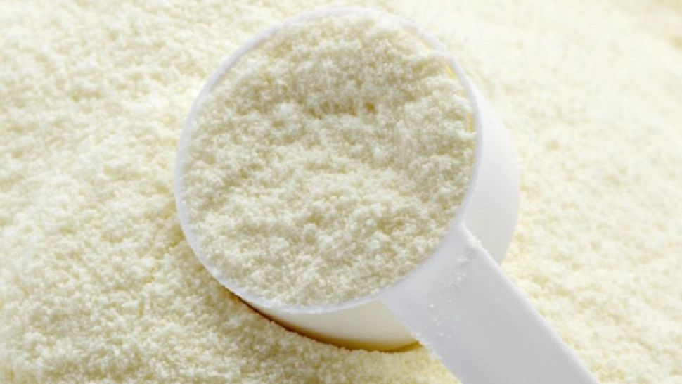 Alertă alimentară: mai multe tipuri de lapte praf pentru bebeluși, retrase de urgență de la raft. Risc ridicat de contaminare cu o toxină periculoasă - FOTO