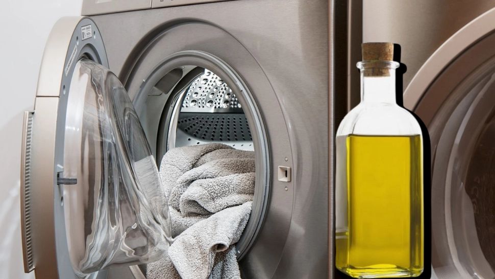Ce se întâmplă cu hainele tale dacă pui ulei în mașina de spălat. Trucul magic pe care toate gospodinele ar trebui să îl știe