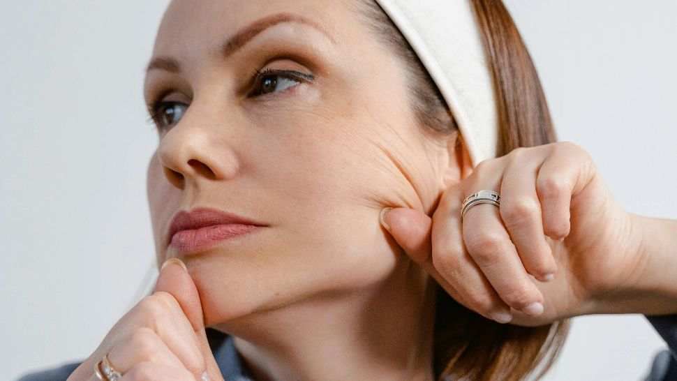 Trucuri și sfaturi prin care ții ridurile la distanță. Secretele care îți  mențin pielea tânără chiar și după 50 de ani. Toate femeile trebuie să urmeze aceste recomandări