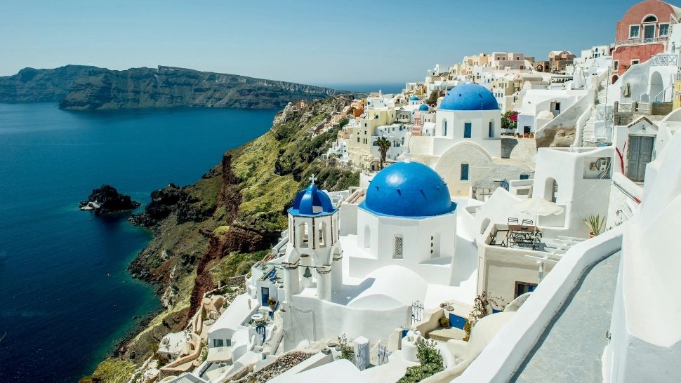 Insula grecească preferată de români, lovită de un val de CUTREMURE! De frică, oamenii au dormit în mașini: ce spun experții 