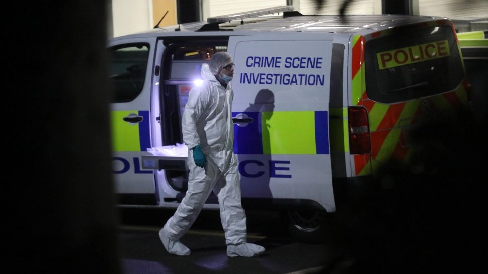 Un adolescent în vârstă de 15 ani înjunghiat mortal într-un liceu din Anglia. Mesajul premierului Keir Starmer