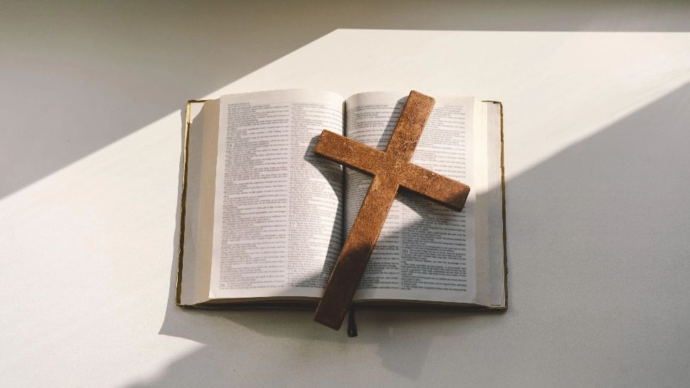 Românii care NU trebuie să țină Postul Paștelui: de ce sunt exceptați de la "regulă". Mulți oameni se află în această situație