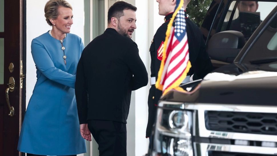 Prima mișcare a lui Zelenski după scandalul de la Casa Albă. Pe cine a sunat liderul ucrainean