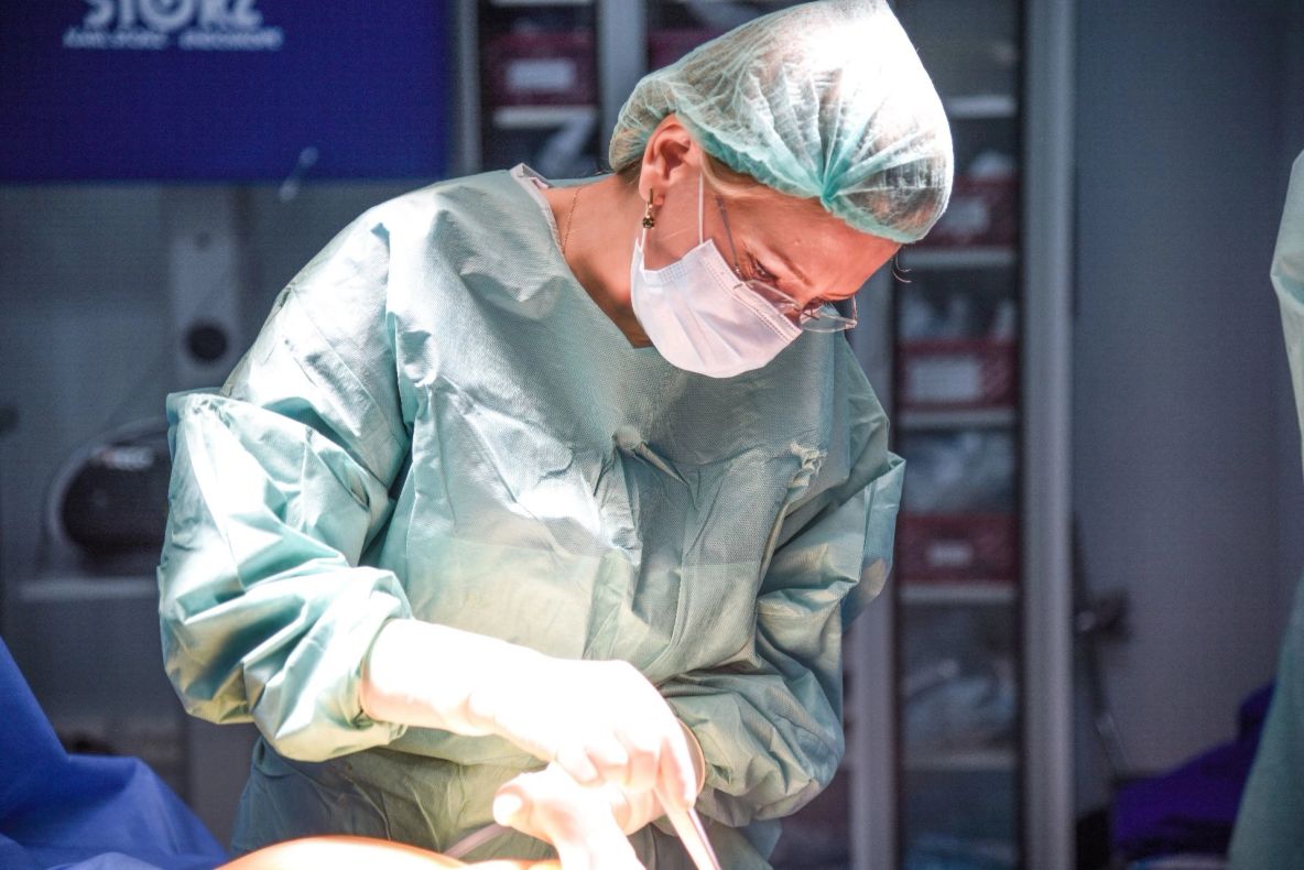 Avea disconfort intestinal. Ce i-au descoperit medicii în abdomen