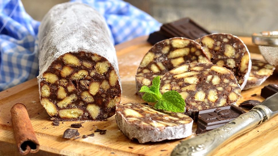 Salam de biscuiți. Rețeta de post a bunicii cu gust de copilărie. Este un adevărat deliciu 