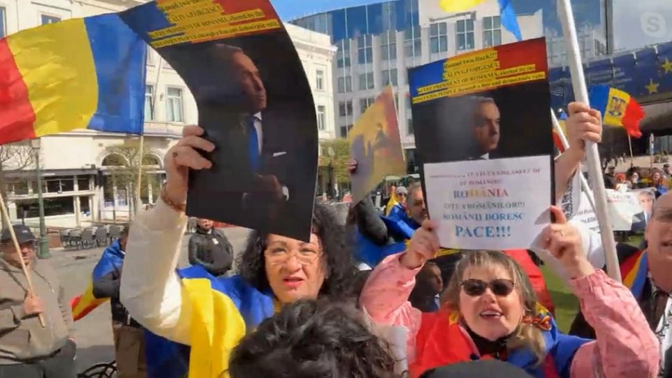 Mesaj de unitate, transmis de românii din Diaspora la protestul din fața Parlamentului European: Nu ne mai pot opri. Suvernaiștii merg în aceeași direcție