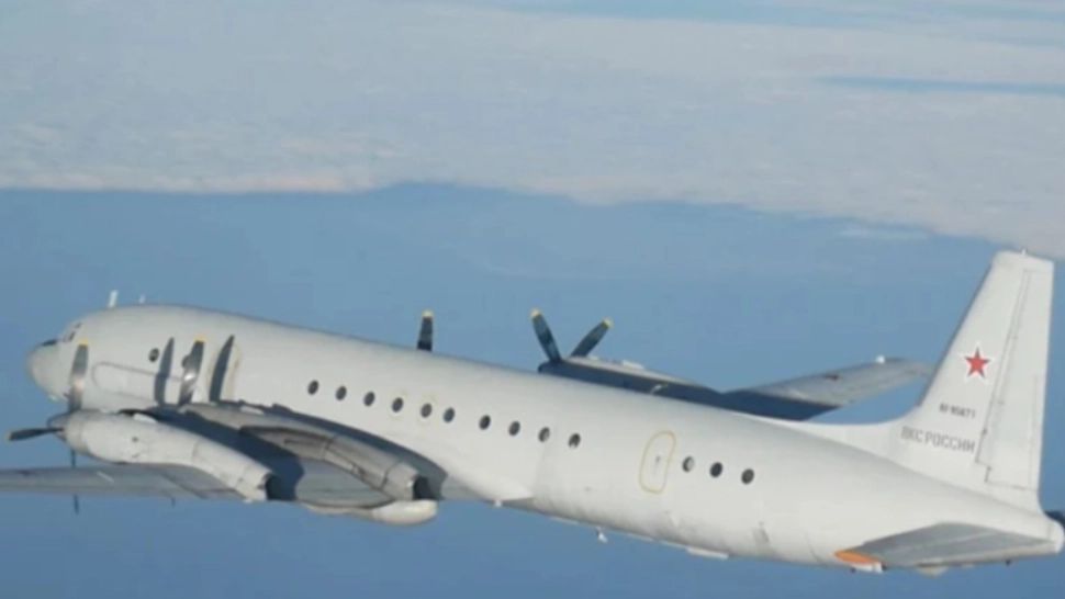 Alertă de Reacţie Rapidă NATO! Un avion de recunoaştere rus, ”escortat” de două avioane de luptă de tip Eurofighter după ce s-a apropiat de coasta de nord-est a Germaniei