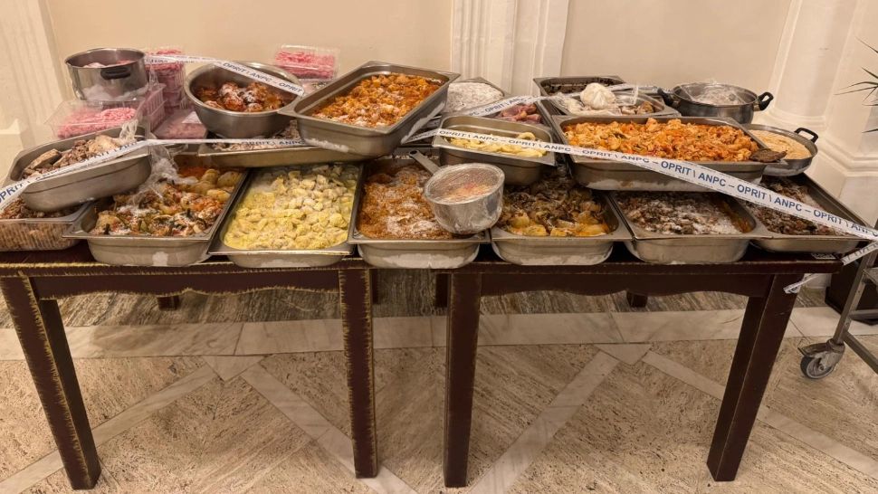 Cantina Camerei Deputaților, închisă de ANPC. Aleșilor li se servea mâncare preparată în condiții mizere, inclusiv GÂNDACI