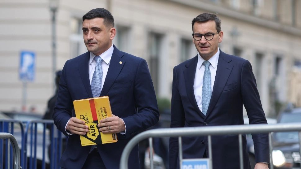 Liderul suveraniștilor români, George Simion, și-a depus candidatura: „Risc să fiu eliminat din cursa electorală la comandă politică. Au eliminate ei doi oameni, merge și al treilea!" - VIDEO