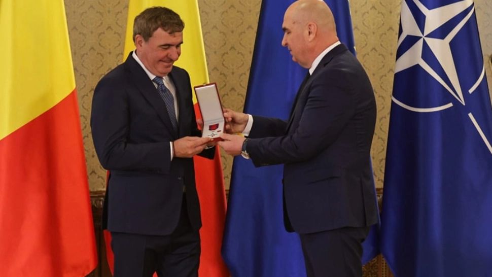 Hagi a fost decorat cu Ordinul Naţional „Steaua României” în grad de Cavaler