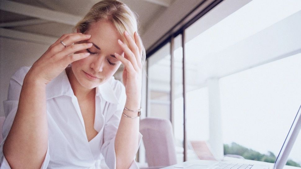 Semnele pe care ţi le trimite corpul când ești STRESAT: când trebuie să iei atitudine 