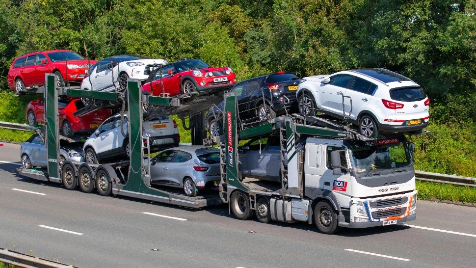 FRAUDĂ uriașă cu mașini second-hand din UE! O firmă din Ilfov a "omis" să înregistreze în contabilitate livrările