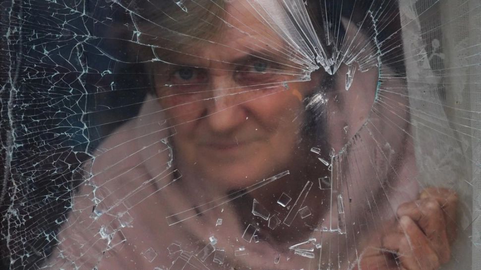 Metoda "Recensământul", cea mai nouă înșelătorie care face ravagii printre români. Escrocii se dau drept oameni de la primărie