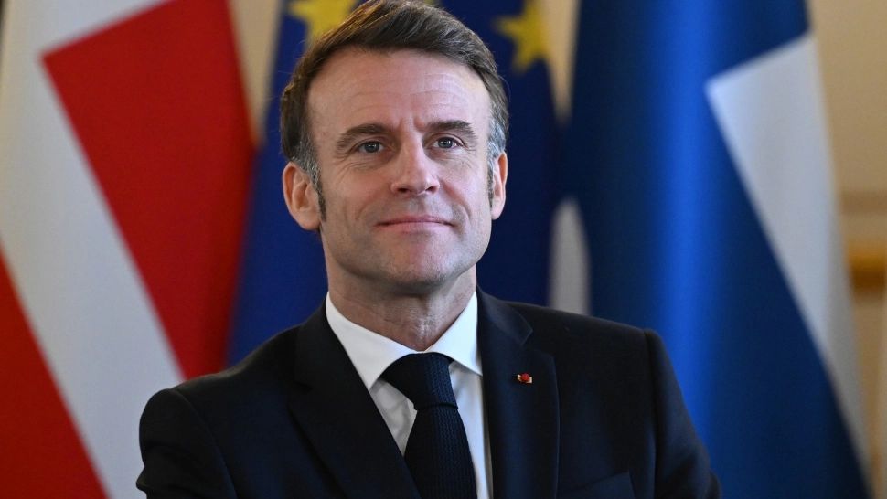 Emmanuel Macron îl ironizează pe Donald Trump. Ce mesaj mascat i-a transmis
