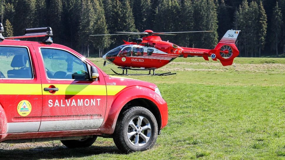 Salvamontiștii din Maramureș, în misiune de urgență pentru găsirea unui tânăr bolnav dispărut în pădure