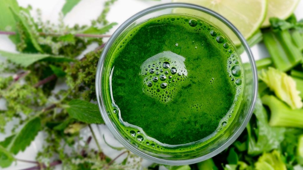 Băutura care ajută la detoxifierea ficatului. Combinații de fructe și legume care curăță organismul de toxine