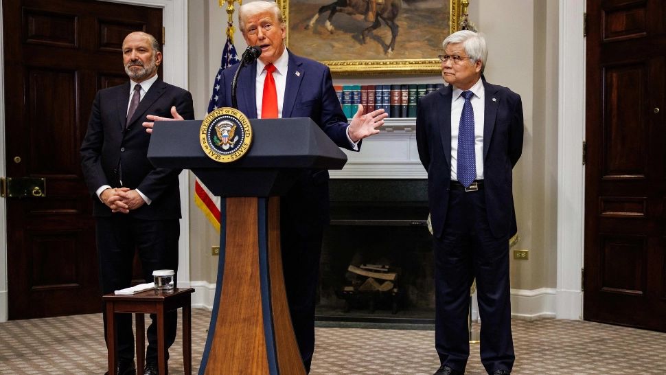 Statele Unite blochează livrările de armament către Ucraina. Trump a evitat un răspuns concret