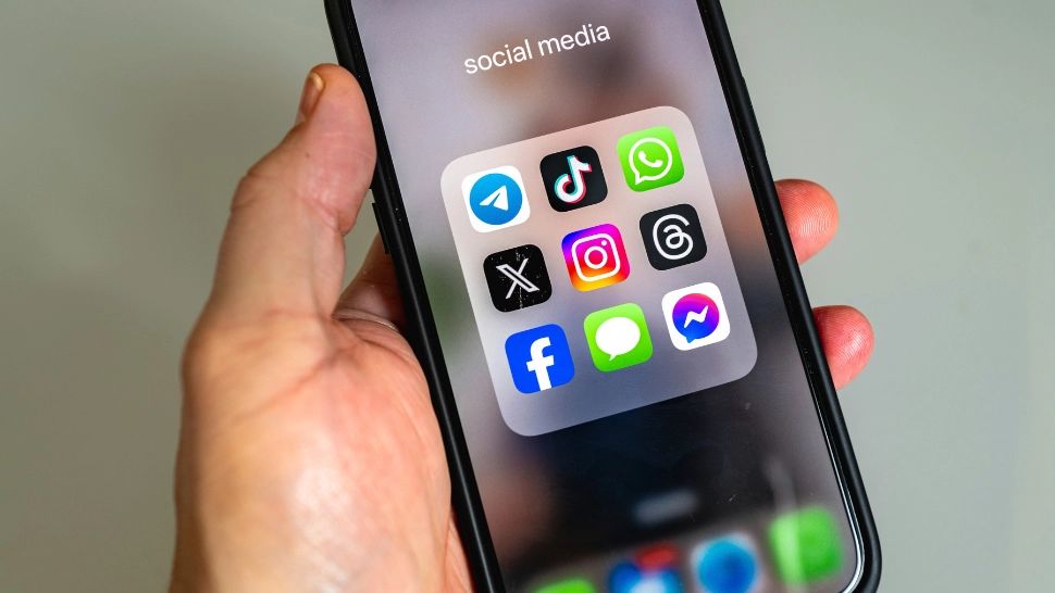 Avertisment din partea Poliției Române: noua metodă de fraudă pe WhatsApp