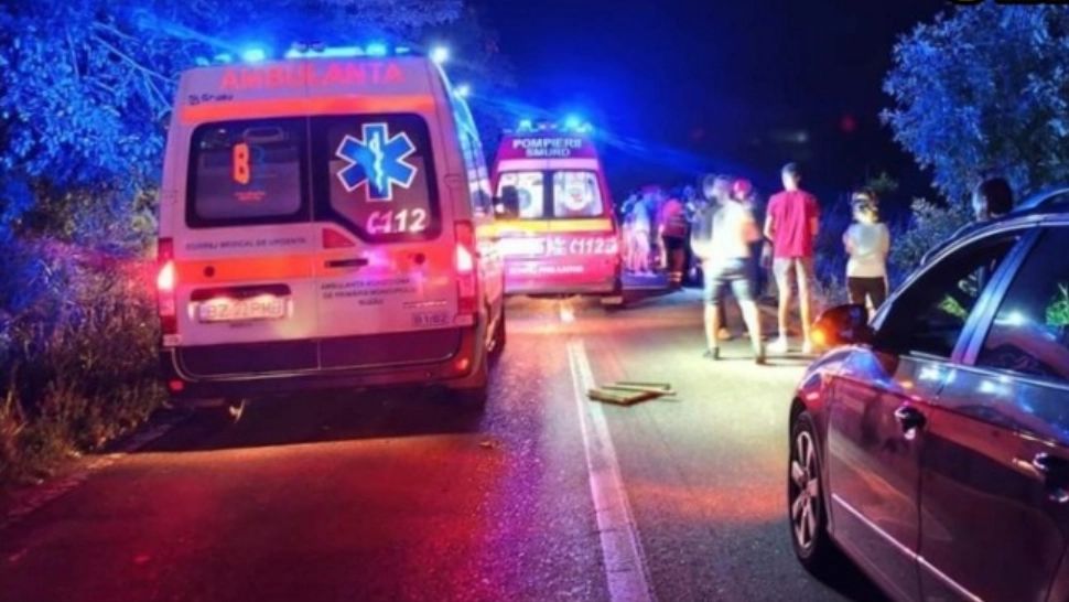 Tragedie pe șosea, în județul Buzău. Accident cu un mort și 4 răniți. Cum s-a petrecut totul? - FOTO