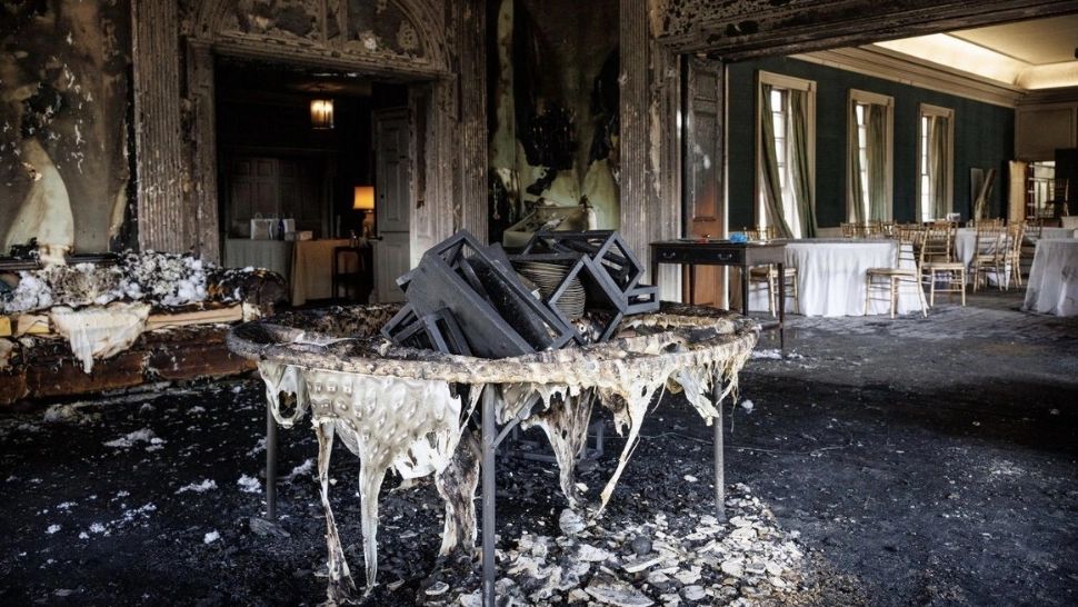 Casa unui politician, incendiată în toiul nopții. Cine a dat FOC?