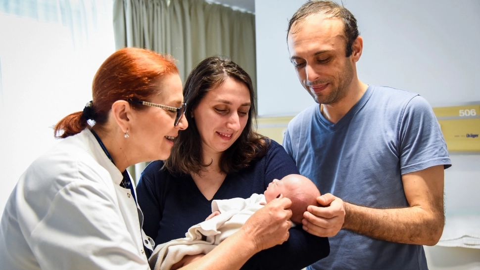 Cum a fost salvată o fetiță născută prematur, cu doar 740 de grame