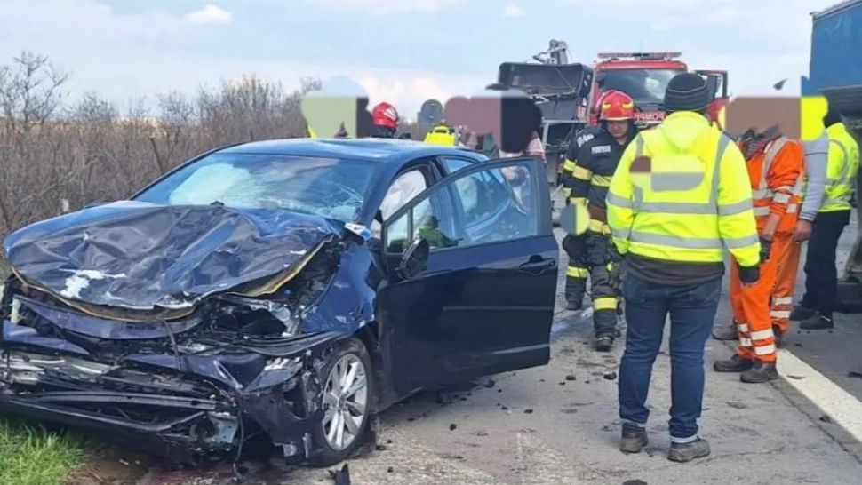 Grav accident rutier pe Autostrada A1. Două autoturisme implicate în coliziune