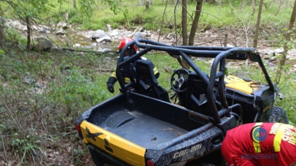 Tragedie în Mehedinți. O turistă din Germania a murit după ce a căzut cu ATV-ul într-o râpă