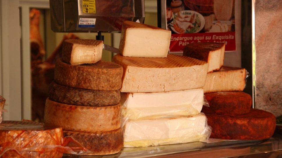 Producătorii greci de feta, îngrijorați de noile tarife impuse de SUA. Ce urmează?