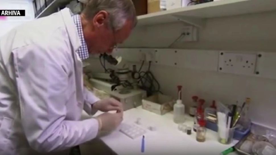 Halucinant: medic arestat după ce a fost prins că vindea droguri