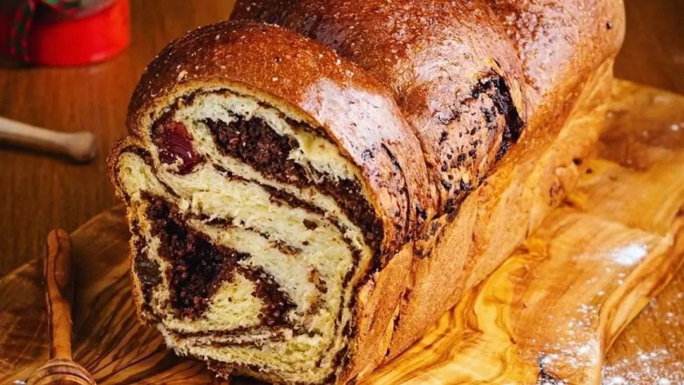 Cozonac pufos fără frământare? Da, se poate! Trucul care face minuni în bucătărie