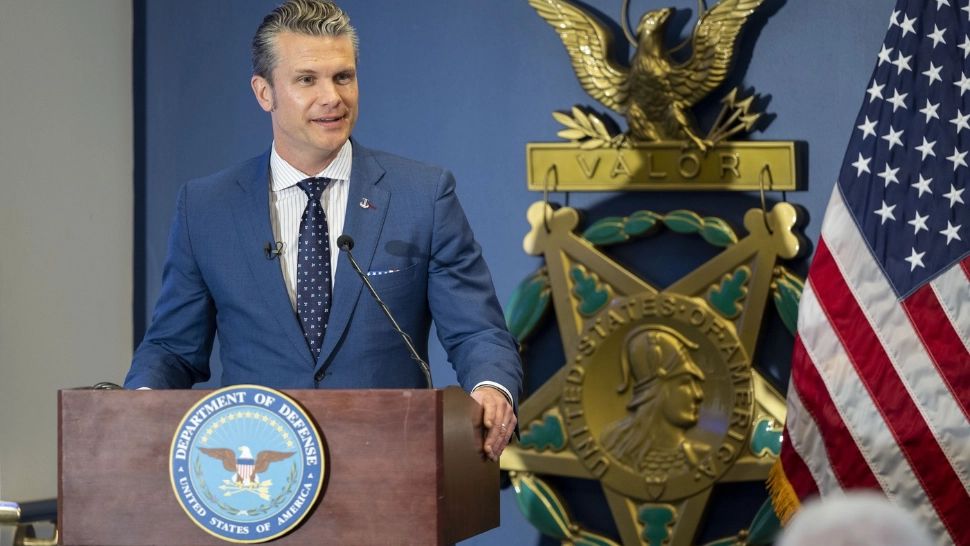 Alertă la Pentagon. Şeful Pentagonului a convocat sute de ofiţeri superiori din întreaga lume pentru o întâlnire secretă