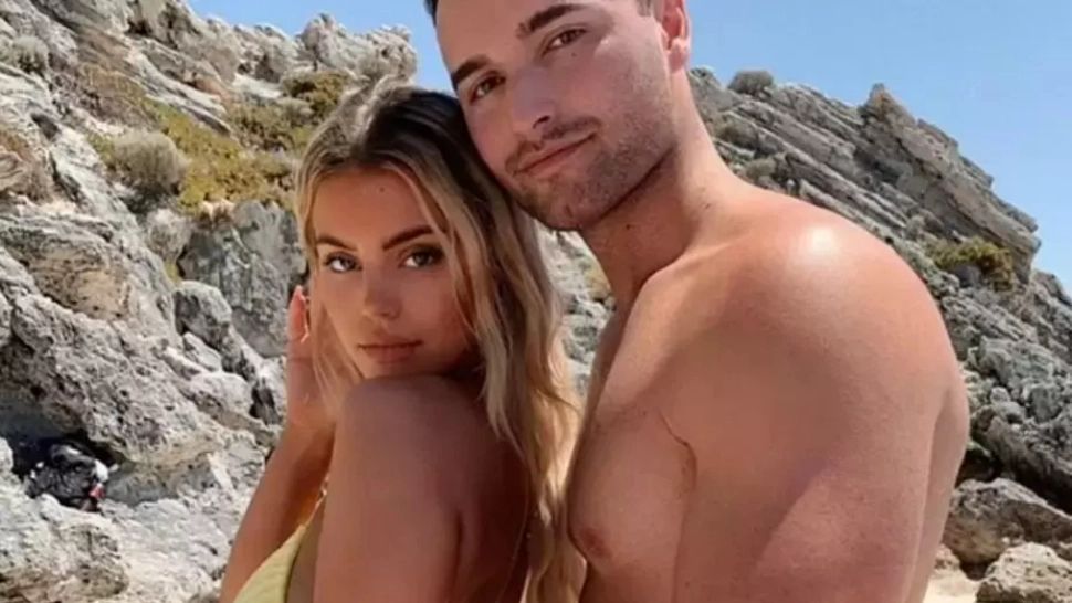 Gest terifiant făcut de un bărbat: și-a ucis mama pentru a-i menține stilul de viață luxos iubitei sale influencerițe