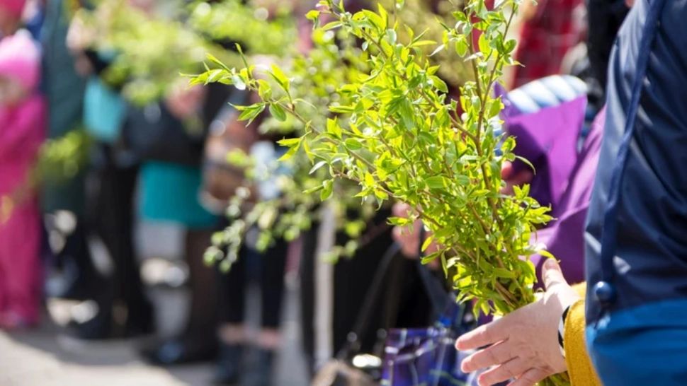 Rugăciunea pe care trebuie să o rostești de Florii. Este aducătoare de sănătate și iertare