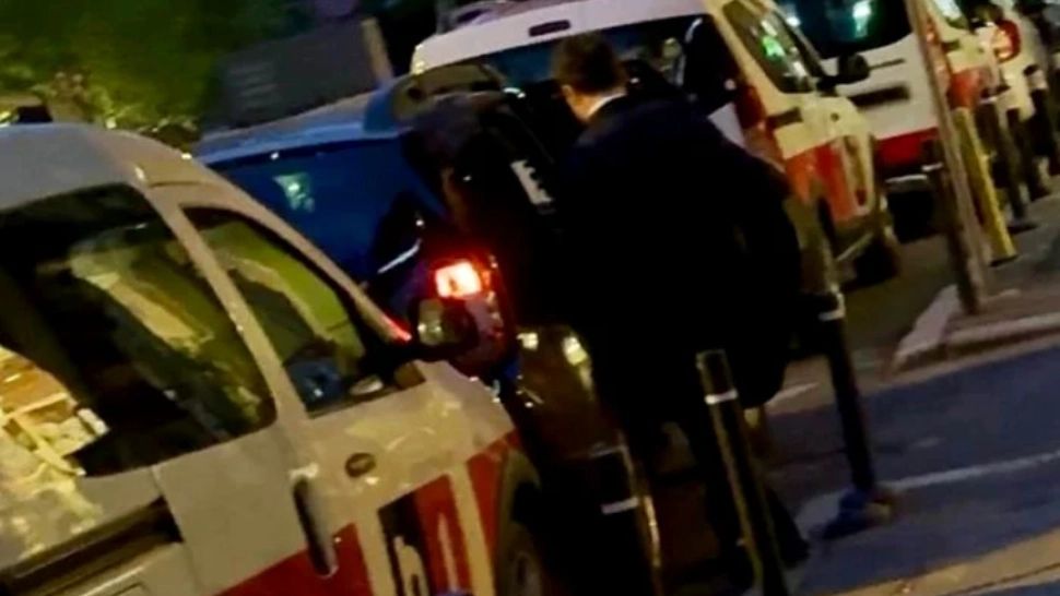 Tupeu uriaș: Nicușor Dan folosește mașina Primăriei Generale în campania prezidențială - FOTO