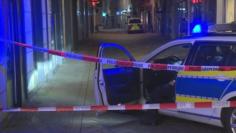 Incident grav în fața unui club de noapte: un tânăr de 21 de ani a murit după ce a fost împușcat de poliție