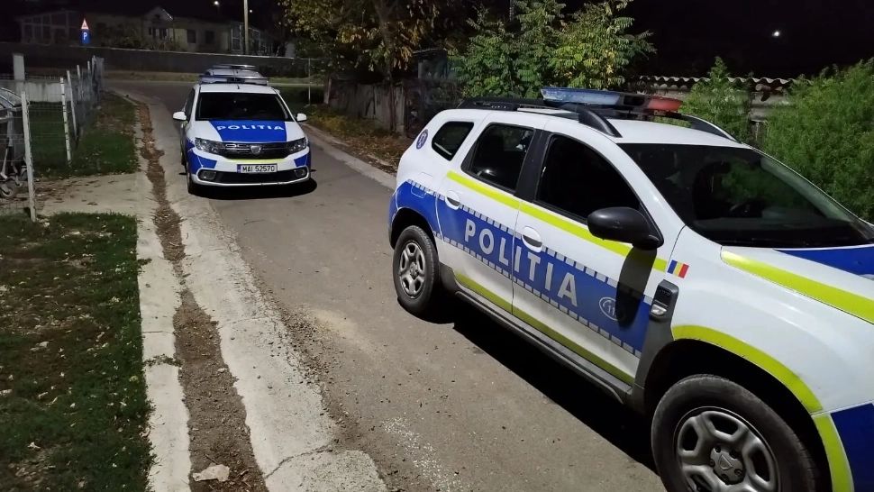 Incident neobișnuit în Argeș: o polițistă, amendată și cercetată disciplinar după un gest controversat