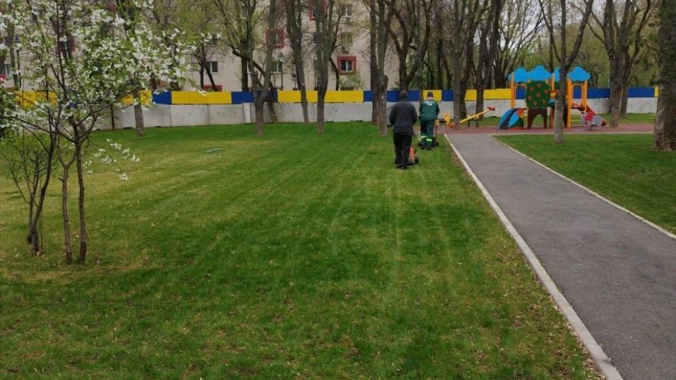 Miza pe spațiile verzi, în Sectorul 4
