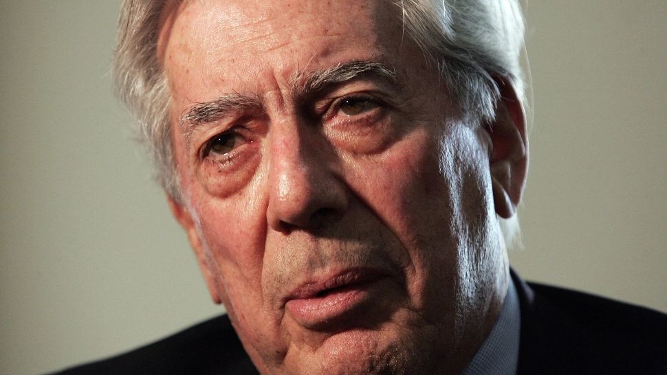 A murit Mario Vargas Llosa. Scriitorul peruan distins cu Premiul Nobel, în 2010, avea 89 de ani