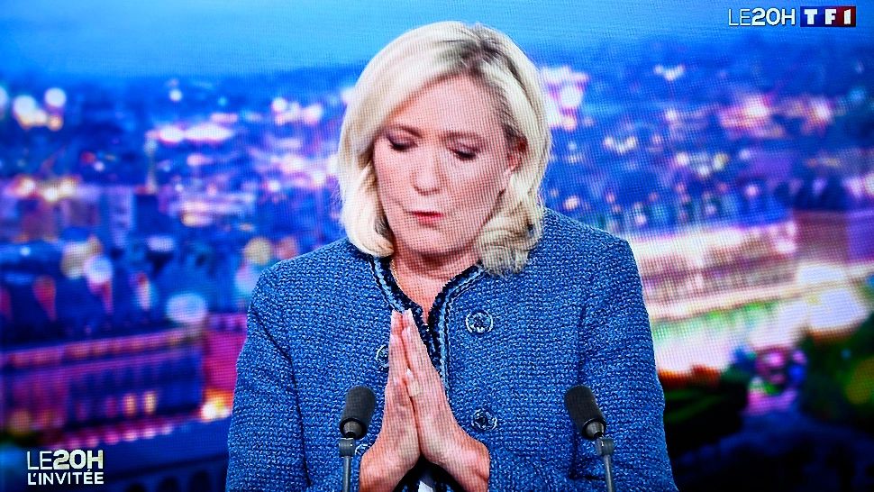 Procurorul general francez, explicații după a scos-o din cursă pe Marine Le Pen, pe model Călin Georgescu: "Decizia nu este una politică"