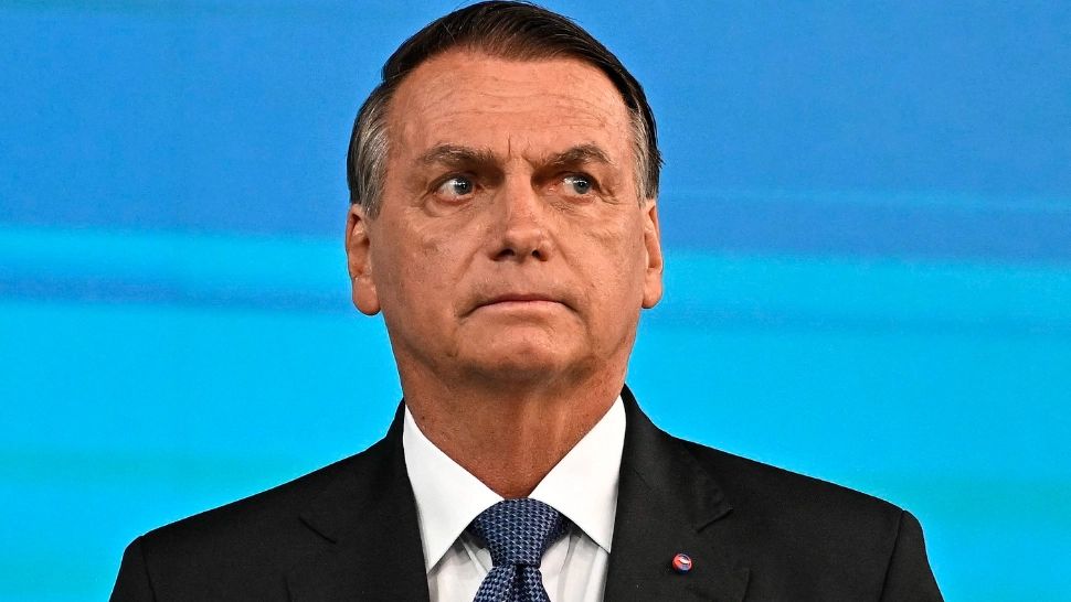 Fostul președinte brazilian, Jair Bolsonaro, a fost spitalizat de urgență