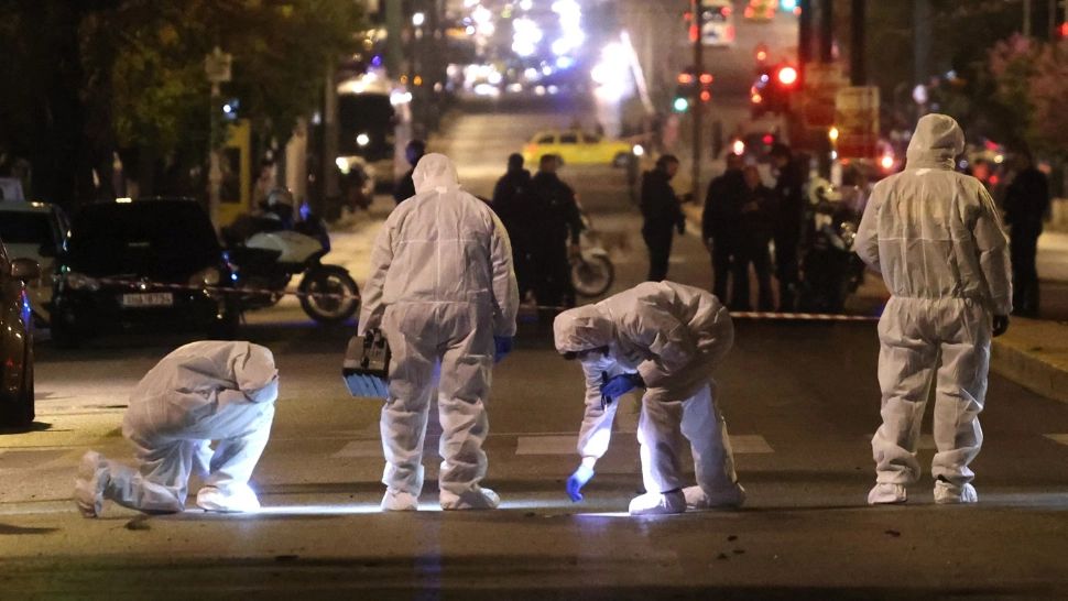 Grecia: O bombă a explodat în fața clădirii Hellenic Train. Compania, vinovată de accidentul din 2013, soldat cu 57 de morți 