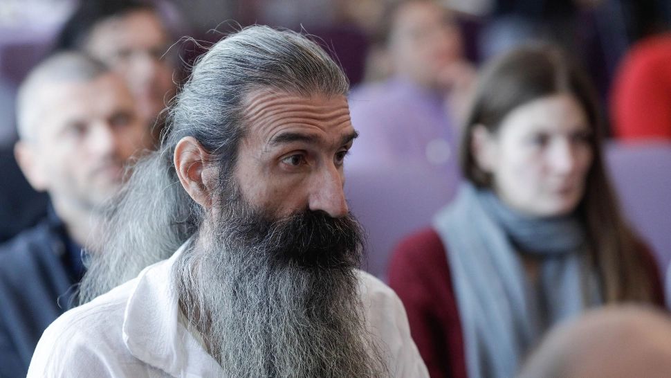 Soția Stegarului dac depune petiție la Avocatul Poporului! Femeia este în pragul disperării: ”Se stinge în pușcărie, nu mai arată a om”