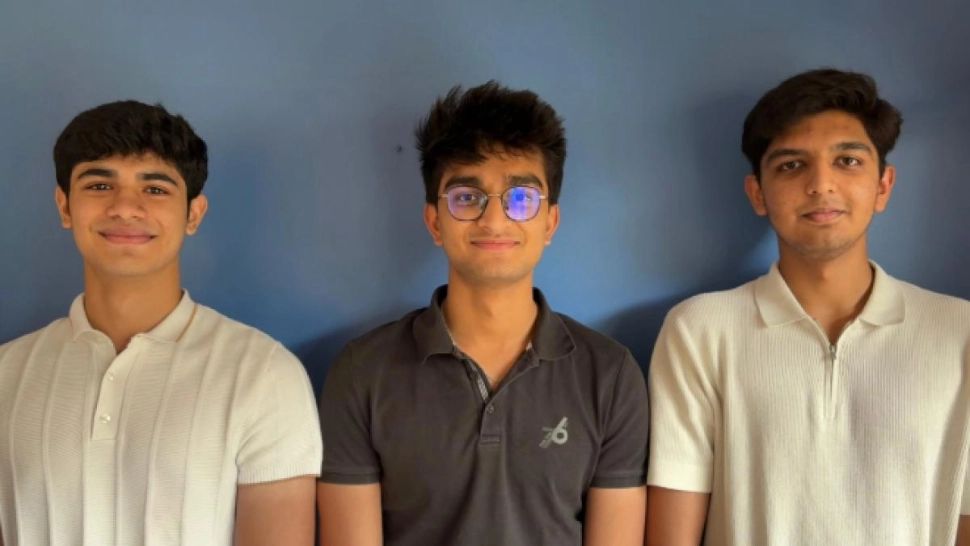 Trei adolescenți au creat un frigider fără curent electric. Le-a venit inspirația dintr-un manual școlar