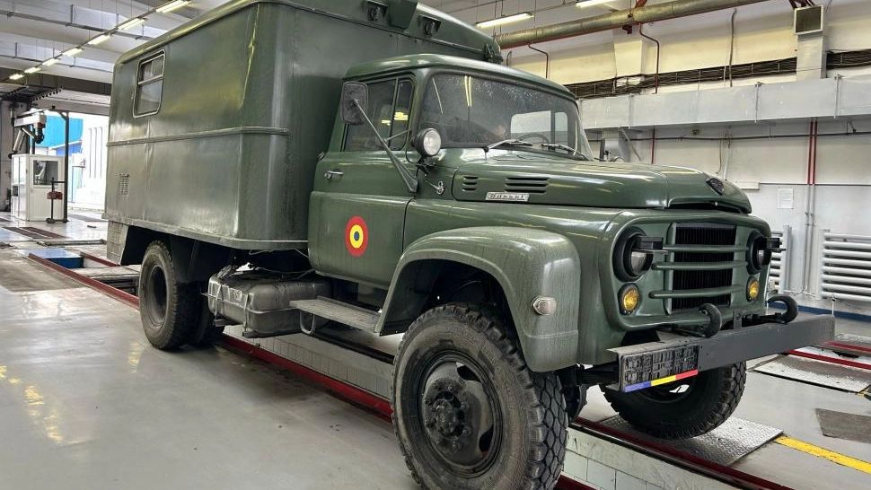 Un camion militar românesc din 1974 a revenit la viață și a fost prezentat la RAR
