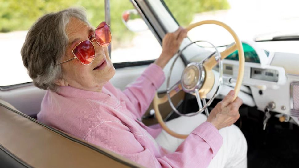 Reguli noi pentru șoferii pensionari. Discuții aprinse la Bruxelles pe tema testelor pentru persoanele peste 70 de ani 