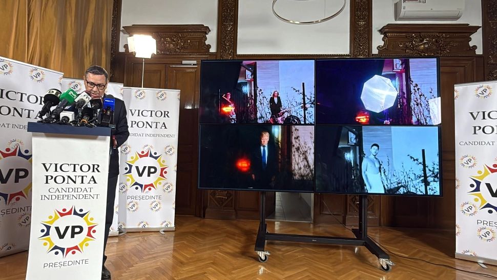 Ponta se victimizează cu Biblia în mână, după apariția pozelor cu el, Coldea și Nicușor Dan și se vaită cât de rău a fost cu el "generalul negru" 