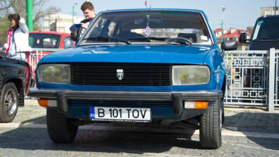 Dacia 2000, mașina fabricată la ordinul lui Ceaușescu pentru nomenclaturiști. Ce l-a enervat pe fostul lider comunist?