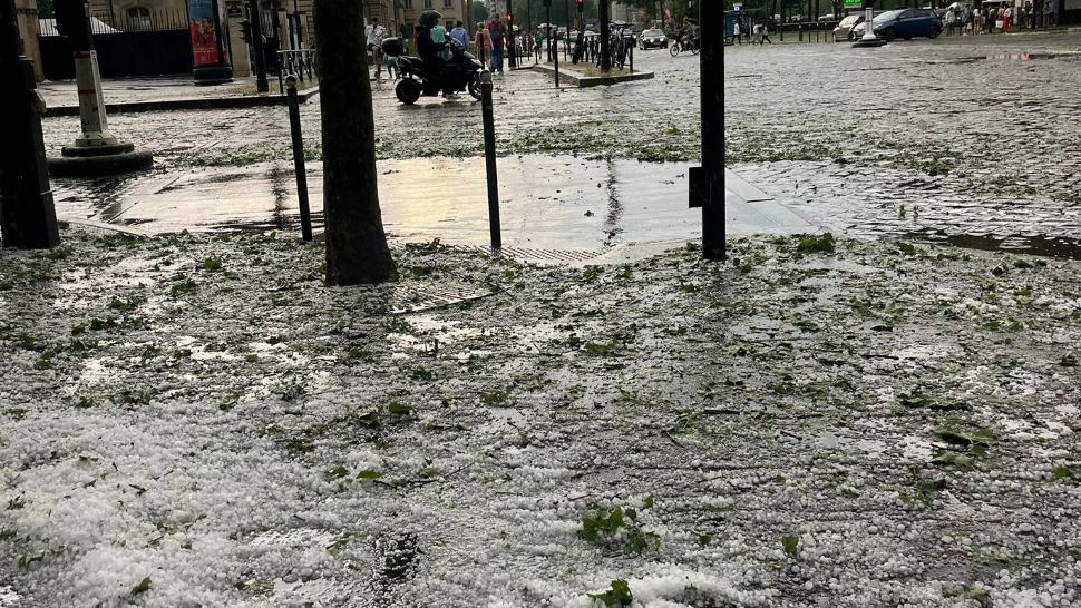 Furtuni violente în Paris: zboruri suspendate pe Charles de Gaulle și probleme în rețeaua de metrou