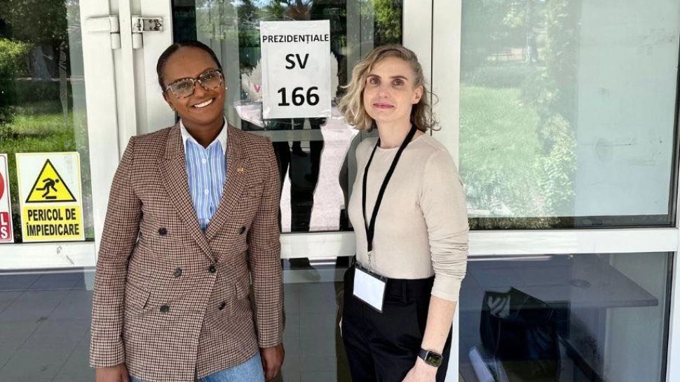 Reprezentanții Ambasadei SUA la București monitorizează cu atenție desfășurarea turului doi al alegerilor