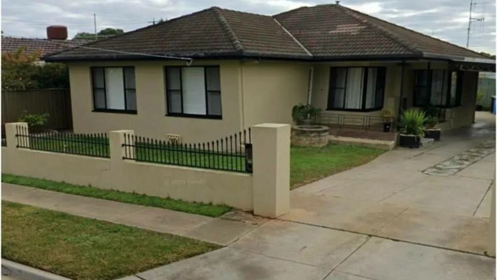 Vacanță transformată în coșmar: o familie și-a găsit casa ocupată de un străin la întoarcere